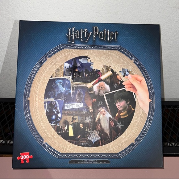 Harry Potter and The Philosopher's Stone Puzzle 300 Pieces Puzzle Factory Sealed - Picture 1 of 8